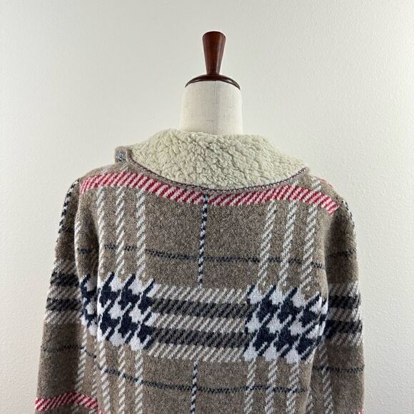 EUC Cyrus Women’s Coat - Picture 5 of 10